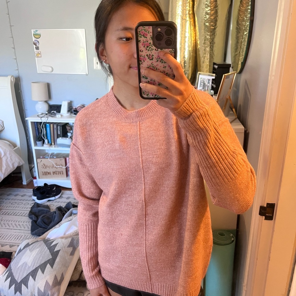 Pink Sweater - Picture 2 of 4